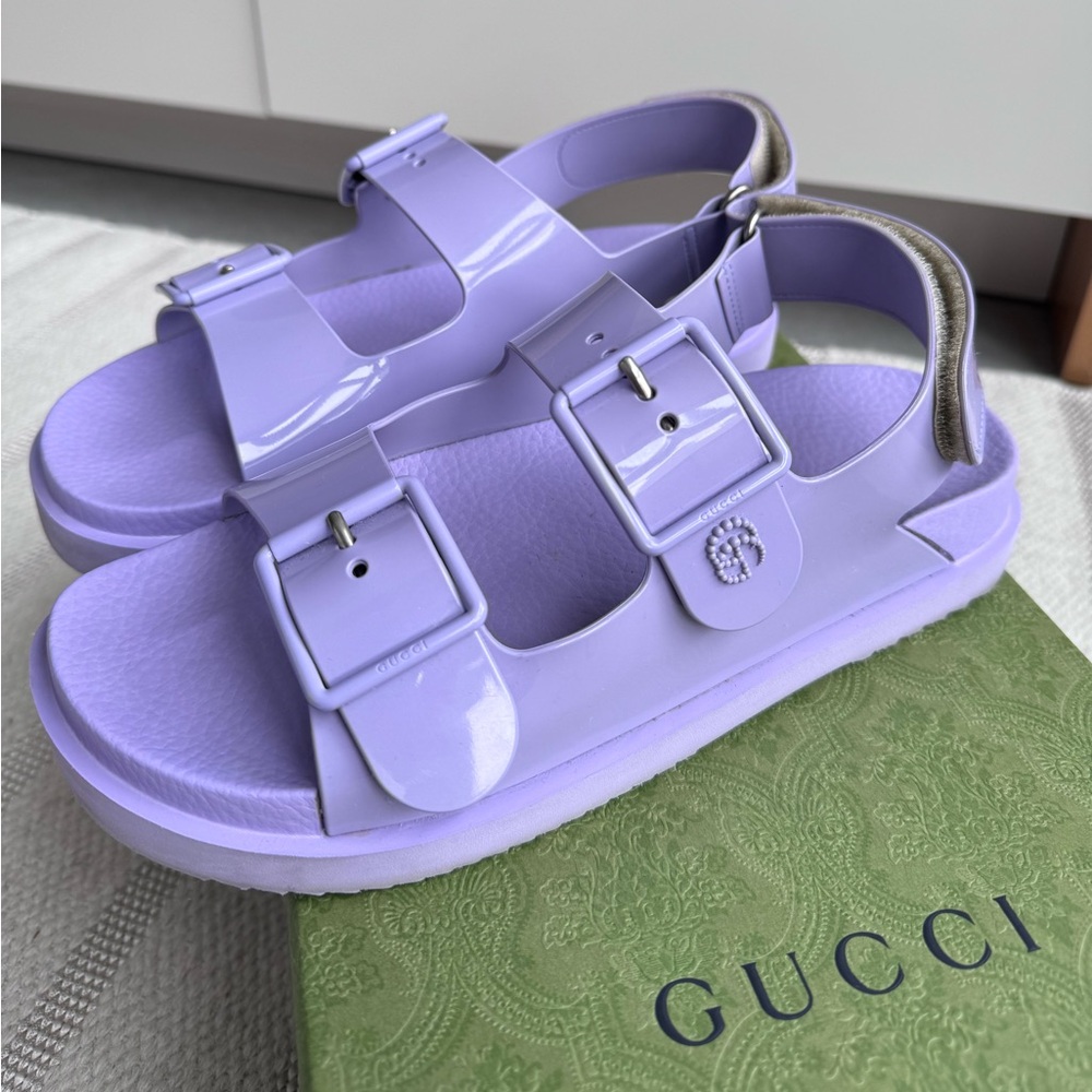 Gucci Rubber Lapis Sandals